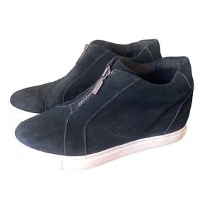 Blondo Glenda Black Suede Platform Front Zip Waterproof Sneaker Size 7M
